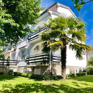 Bella 2 , Malinska Kroatien
