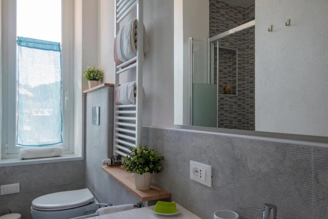 Viabai Con Parcheggio Privato Apartment Genoa Italy